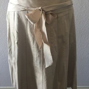 WHBM cream skirt Size 12